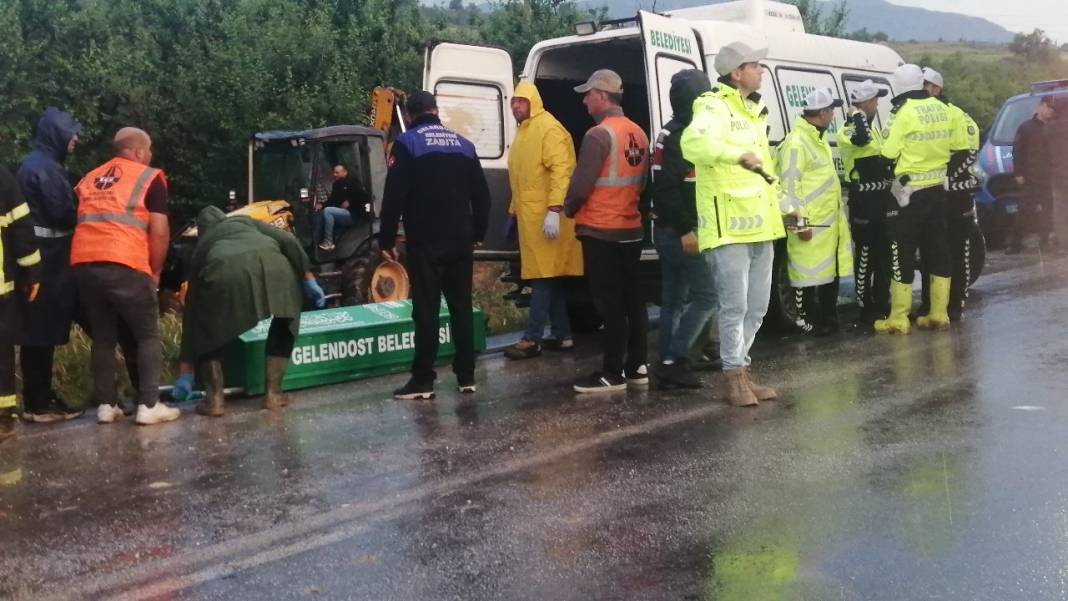 Konya-Isparta yolundaki katliam gibi kazada vefat edenlerin kimlikleri açıklandı! 6